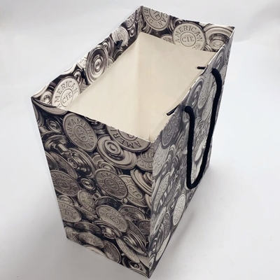 OEM Custom Printed Paper Gift Bags Gravure Pritning Convenient To Carry