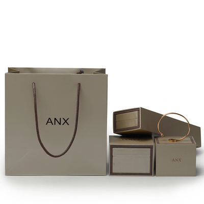 Green Design Recyclable Gift Bags Kraft Paper Bags For Clothes Packaging