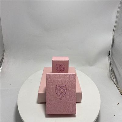 Хорошая цена Recyclable коробка бумаги ювелирных изделий картона 15x30x15mm онлайн